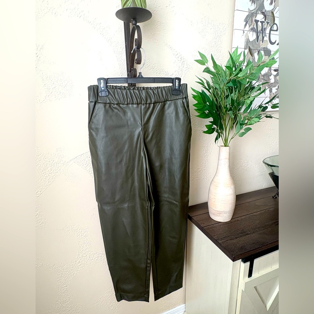 Women Olive Green Pants